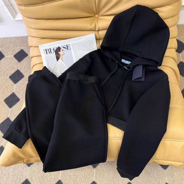 designer tracksuits for women men sportswear stylist womens tracksuits classic zipper cardigan hoodie simple sports pants casual men two pie, White
designer tracksuits for women men sportswear stylist womens tracksuits classic zipper cardigan hoodie simple sports pants casual men two pie, White