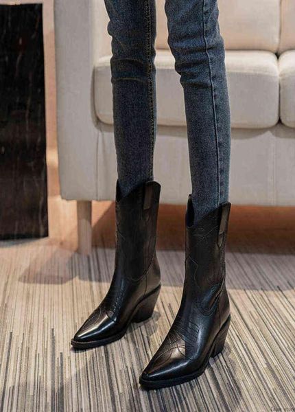 retro black knight boots women short boots 2022 new western cowboy boots female pointed sleeve thick heel botas booties woman y2201264432
retro black knight boots women short boots 2022 new western cowboy boots female pointed sleeve thick heel botas booties woman y2201264432
