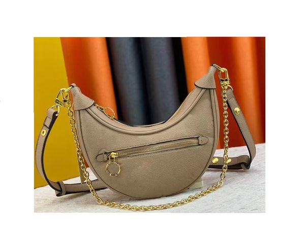 luxury designers shoulder bag womens embossed chains crescent moon handbags fashions classics printings handbag fashion luxurys brands cross
luxury designers shoulder bag womens embossed chains crescent moon handbags fashions classics printings handbag fashion luxurys brands cross
