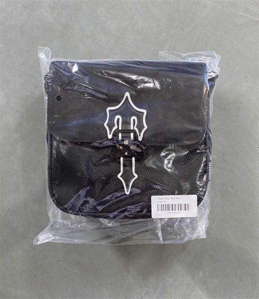 selling designer bag 20 blackwhite men039s women039s messenger wallet london fashion high street6655199
selling designer bag 20 blackwhite men039s women039s messenger wallet london fashion high street6655199