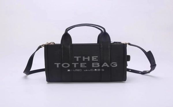 leather tote bag autumn and winter women039s vintage large capacity handbag simple single shoulder messenger bag1081743
leather tote bag autumn and winter women039s vintage large capacity handbag simple single shoulder messenger bag1081743
