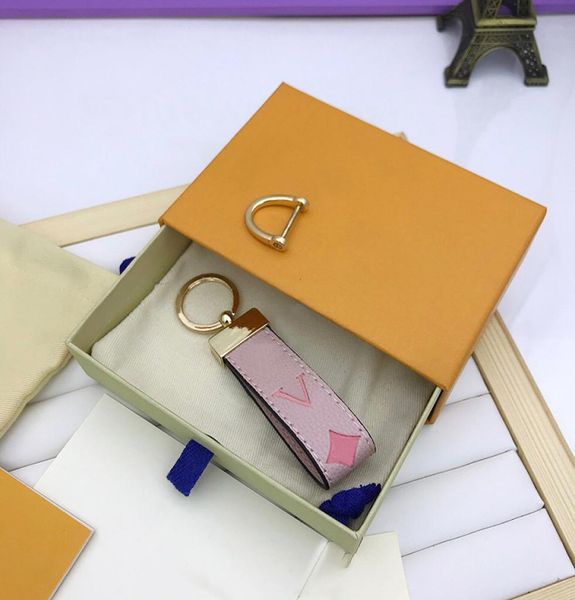 2022 luxury designer keychain car accessories wallet key charm womens new fashion mens buckle lovers designers keychains with box 2199741, Silver
2022 luxury designer keychain car accessories wallet key charm womens new fashion mens buckle lovers designers keychains with box 2199741, Silver