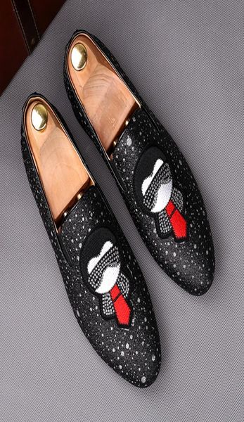 new spring men velvet loafers party wedding shoes europe style embroidered black velvet slippers driving moccasins9333326
new spring men velvet loafers party wedding shoes europe style embroidered black velvet slippers driving moccasins9333326