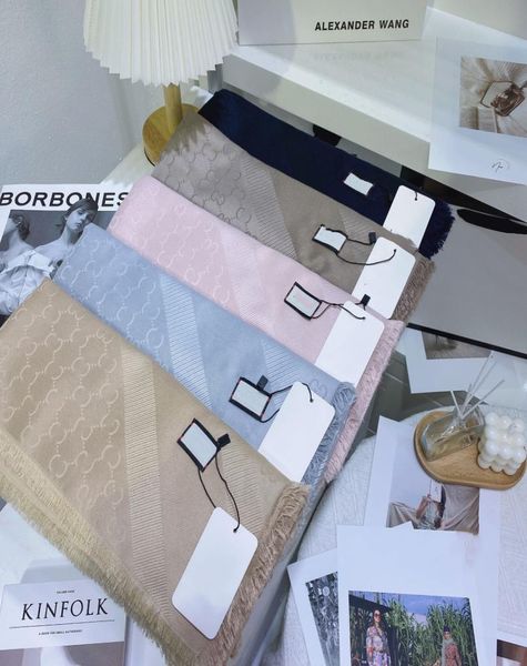 2021 fashion classic fashion scarf for women wool silk cashmere letter scarf shawl 18color ladies scarves size 140x140cm witho5013640, Blue;gray
2021 fashion classic fashion scarf for women wool silk cashmere letter scarf shawl 18color ladies scarves size 140x140cm witho5013640, Blue;gray
