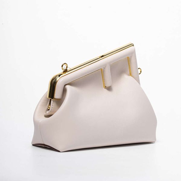 designer bags women's leather handbag casual fashion women's bag snake design feeling girls' bag f bag t1b0
designer bags women's leather handbag casual fashion women's bag snake design feeling girls' bag f bag t1b0