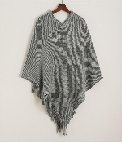 2020 winter knit women scarf solid cashmere poncho capes for lady tassel wool ponchos scarves1000579, Blue;gray
2020 winter knit women scarf solid cashmere poncho capes for lady tassel wool ponchos scarves1000579, Blue;gray