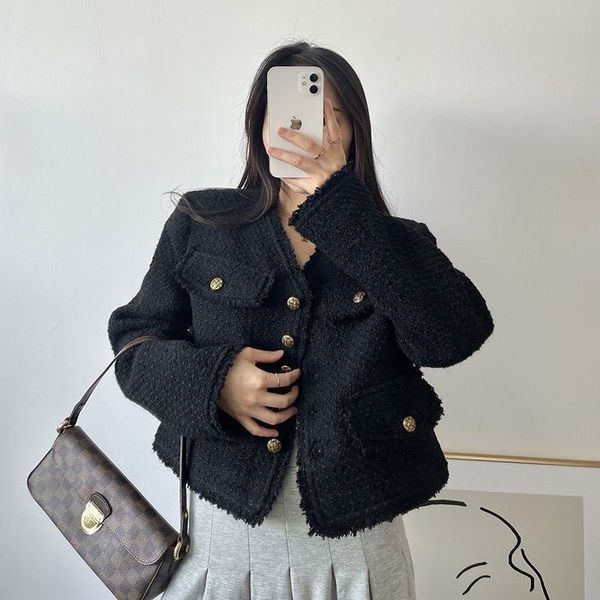 women's wool blends elegant korean black plaid tweed jacket women fall fashion fringe single breasted v neck crop coat all match office
women's wool blends elegant korean black plaid tweed jacket women fall fashion fringe single breasted v neck crop coat all match office