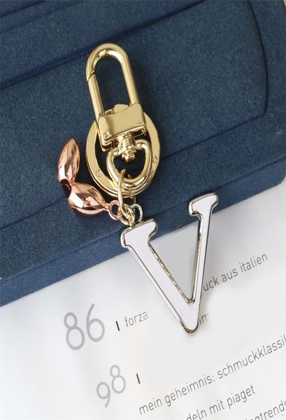 keychain luxury designers brand key chain mens carkeyring womens buckle keychains bags pendant exquisite gift with bo6926234, Silver
keychain luxury designers brand key chain mens carkeyring womens buckle keychains bags pendant exquisite gift with bo6926234, Silver