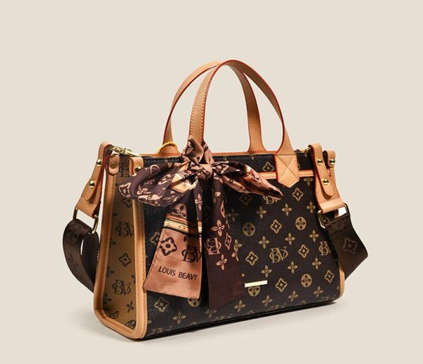 whole factory ladies leathers bags retro classic printed handbag large capacity contrast leather backpack elegant atmosphere r4888318
whole factory ladies leathers bags retro classic printed handbag large capacity contrast leather backpack elegant atmosphere r4888318