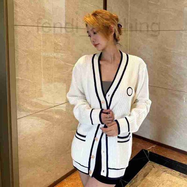 women's knits & tees designer autumn small label embroidery single breasted long sleeved sweater coat men's and versatile knitwear, White
women's knits & tees designer autumn small label embroidery single breasted long sleeved sweater coat men's and versatile knitwear, White