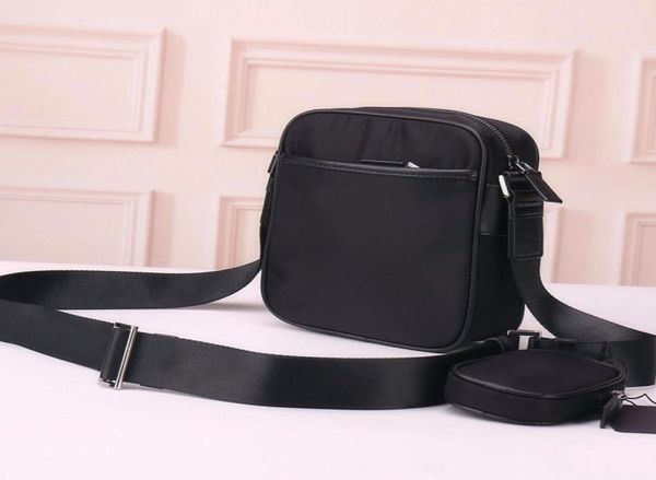 cross body bags men handbag dicky0750 fashion designer messenger bag classic satche shoulder parachute fabric man camera purse can5440330
cross body bags men handbag dicky0750 fashion designer messenger bag classic satche shoulder parachute fabric man camera purse can5440330