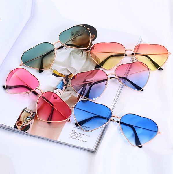 fashion retro heart sunglasses women sun glasses lens alloy sunglasses female eyewear frame driver goggles car accessories9161126, White;black
fashion retro heart sunglasses women sun glasses lens alloy sunglasses female eyewear frame driver goggles car accessories9161126, White;black