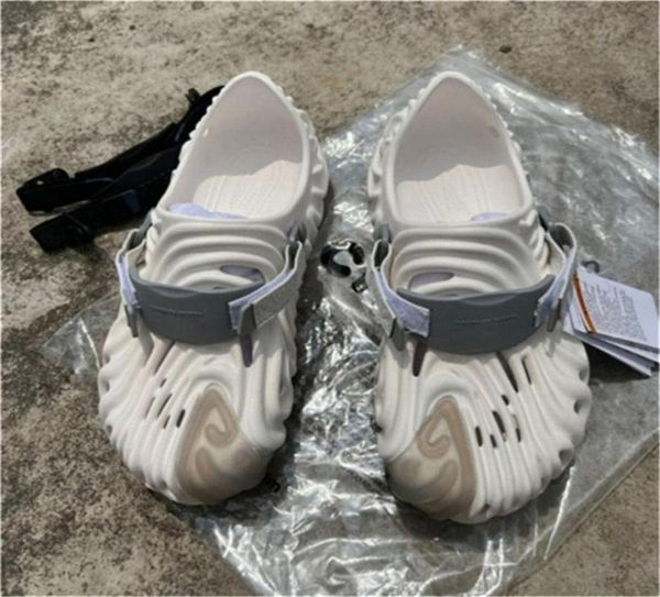 2022 men women sandals slides slippers bone resin desert sand runner ararat rubber west summer west black blue flat slide slipper size 35-46
2022 men women sandals slides slippers bone resin desert sand runner ararat rubber west summer west black blue flat slide slipper size 35-46