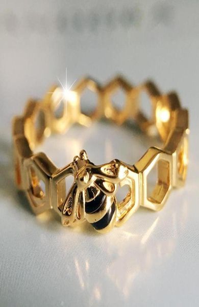 18k yellow gold bees rings set original box for 925 sterling silver honeycomb for women girls fashion accessories6994277, Slivery;golden
18k yellow gold bees rings set original box for 925 sterling silver honeycomb for women girls fashion accessories6994277, Slivery;golden