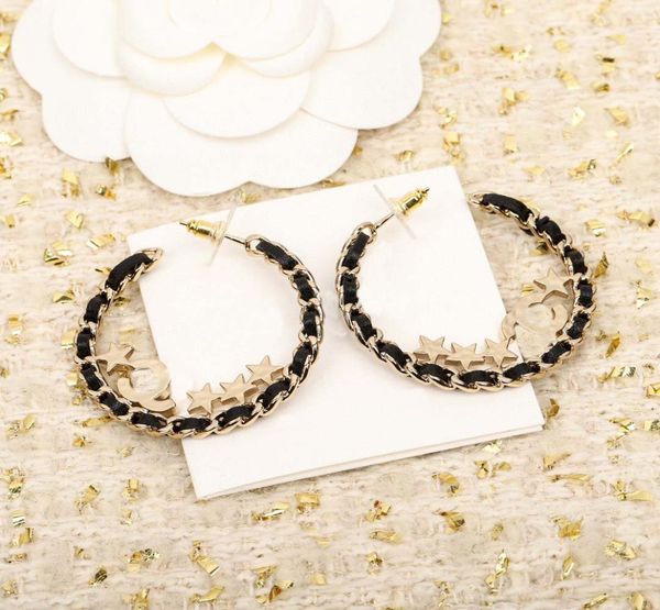 2023 luxury quality charm round shape drop earring with diamond and black genuine leather in 18k gold plated have box stamp ps75239090234, Golden
2023 luxury quality charm round shape drop earring with diamond and black genuine leather in 18k gold plated have box stamp ps75239090234, Golden