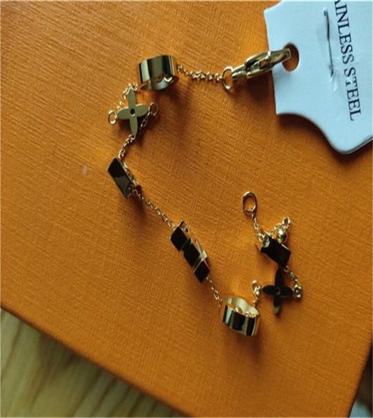 classic charming letter flower bracelets bangles with rose gold gold silver choose chain bangle women with box6011921, Golden;silver
classic charming letter flower bracelets bangles with rose gold gold silver choose chain bangle women with box6011921, Golden;silver