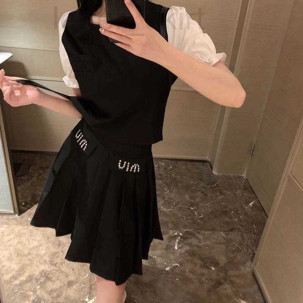 womens two piece dress designer spring/summer new celebrity little fragrance embroidery letter splice short sleeve+nail diamond pleated skir, White
womens two piece dress designer spring/summer new celebrity little fragrance embroidery letter splice short sleeve+nail diamond pleated skir, White