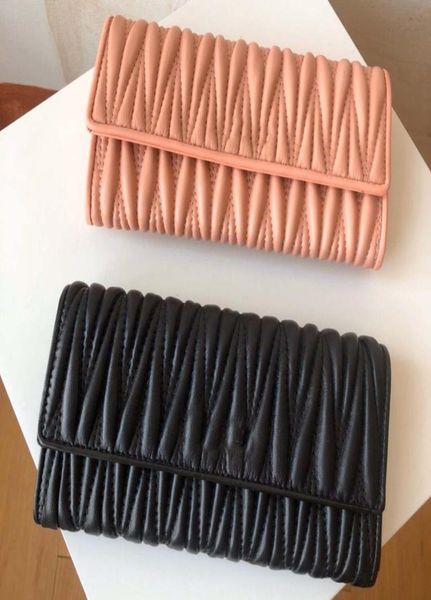 with box women genuine leather long style zipper cow leather wallet lady fashion style purse phone bag8919588, Red;black
with box women genuine leather long style zipper cow leather wallet lady fashion style purse phone bag8919588, Red;black