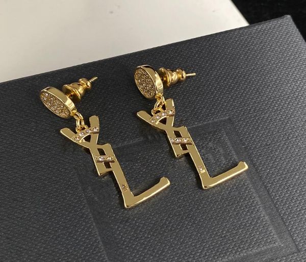 women earrings designer letters earings gold with diamonds new luxurys jewelry womens ear studs s earring for party wedding nice d6042235, Golden;silver
women earrings designer letters earings gold with diamonds new luxurys jewelry womens ear studs s earring for party wedding nice d6042235, Golden;silver