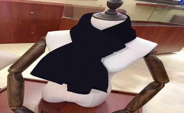 winter brand designer scarf fashion gentlemen letter patch plaid knit wool soft textures shawl no box7578536, Blue;gray
winter brand designer scarf fashion gentlemen letter patch plaid knit wool soft textures shawl no box7578536, Blue;gray