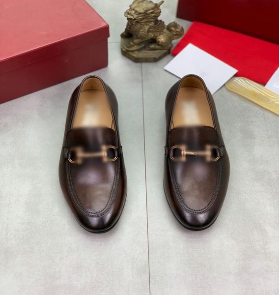 2023 mens designer dress shoes black brown luxury fashion gentle men casual toe prom evening shoe with box4128596
2023 mens designer dress shoes black brown luxury fashion gentle men casual toe prom evening shoe with box4128596