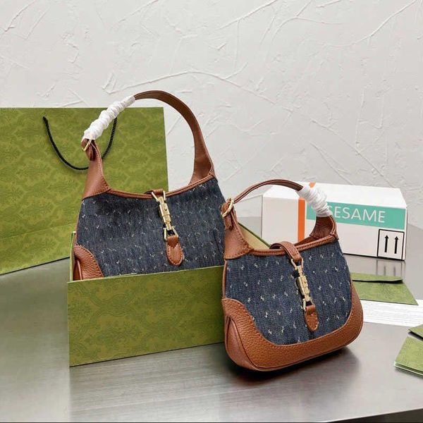 Evening Bags quality Top Jackie 1961 luxury design shoulder fashion bag duffle handbag cow leather messenger bags purse hobo crossbody bag 003
Evening Bags quality Top Jackie 1961 luxury design shoulder fashion bag duffle handbag cow leather messenger bags purse hobo crossbody bag 003