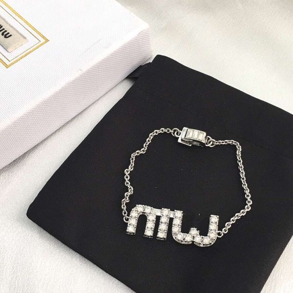 bracelet designer miumius new letter full diamond bracelet women's advanced sense temperament sweet, Black
bracelet designer miumius new letter full diamond bracelet women's advanced sense temperament sweet, Black