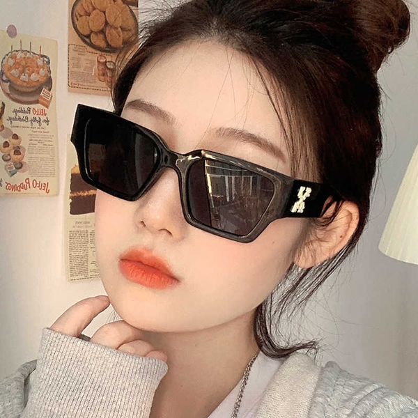 2022 new fashion square sunglasses ins net red personalized snowflake korean street trend, White;black
2022 new fashion square sunglasses ins net red personalized snowflake korean street trend, White;black