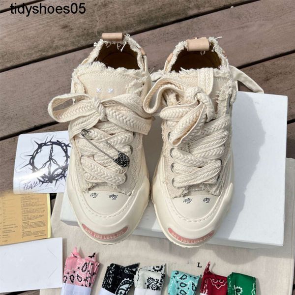 wu jianhao's same color changing big toe shoes 2023 new color matching muffin and colorful vanness lace up couple's beggar shoes, Black
wu jianhao's same color changing big toe shoes 2023 new color matching muffin and colorful vanness lace up couple's beggar shoes, Black