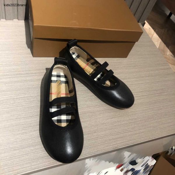 girl flat shoes designer slip-on child sneakers size 26-35 fashion princess shoes for baby including shoe box sep01, Black;grey
girl flat shoes designer slip-on child sneakers size 26-35 fashion princess shoes for baby including shoe box sep01, Black;grey
