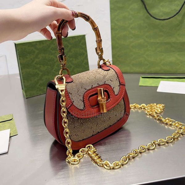 bamboo mini tote bag canvas crossbody bags classic interlocking letter crystal decor handbags bling diamond detachable chain shoulder strap
bamboo mini tote bag canvas crossbody bags classic interlocking letter crystal decor handbags bling diamond detachable chain shoulder strap