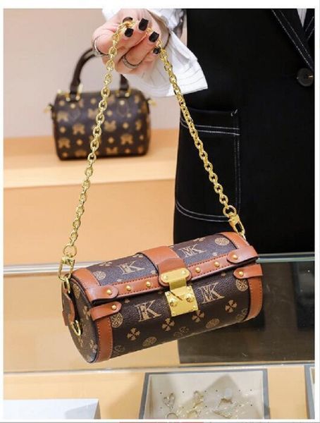 2023 fervent drum bag brown old flower chain bag cross body bags clutch handbag genuine leather designer bag tote bag baguette underarm bag
2023 fervent drum bag brown old flower chain bag cross body bags clutch handbag genuine leather designer bag tote bag baguette underarm bag