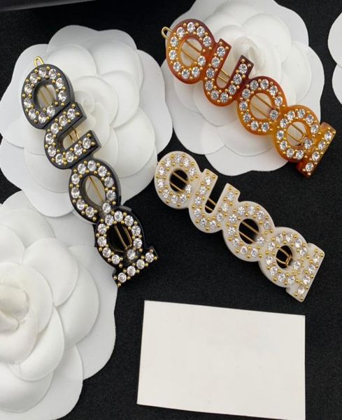 new fashion crystal letters women hair clips for classic designer barrettes girl hair accessories jewelry gift1630361, Golden;silver
new fashion crystal letters women hair clips for classic designer barrettes girl hair accessories jewelry gift1630361, Golden;silver