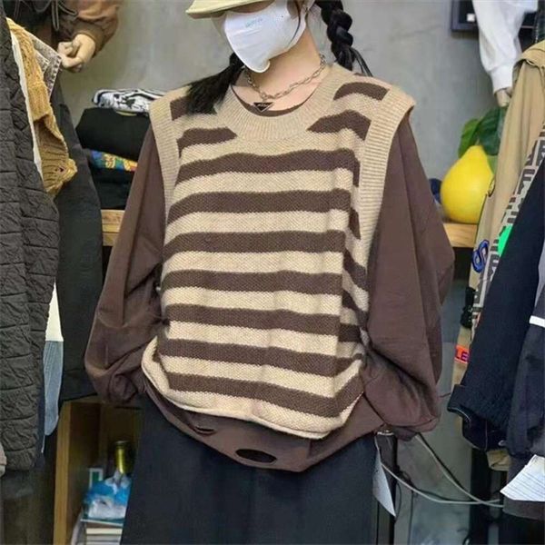 classic retro striped cotton knitted vest womens loose casual round neck turtleneck curled up sleeveless top, Black;white
classic retro striped cotton knitted vest womens loose casual round neck turtleneck curled up sleeveless top, Black;white