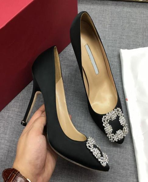 2019 ladies silk satins pillage pointed colourful diamond shoes 85cm high heel rhinestone black dimond pumps7271144
2019 ladies silk satins pillage pointed colourful diamond shoes 85cm high heel rhinestone black dimond pumps7271144