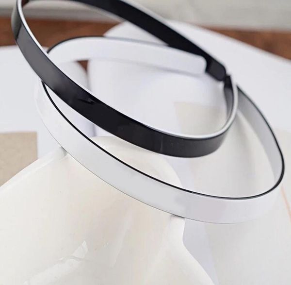 black and white acrylic casual headbands c hair band letter hairpin for ladies collection headdress jewelry vip gift3471621, Silver
black and white acrylic casual headbands c hair band letter hairpin for ladies collection headdress jewelry vip gift3471621, Silver