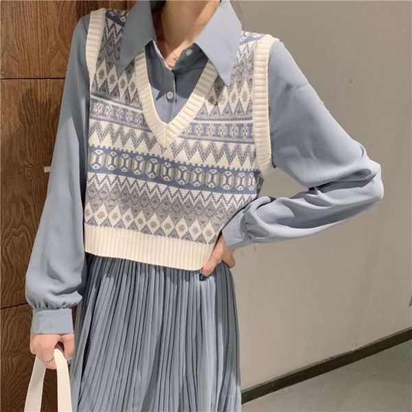 autumn korean knitted vest sleeveless short versatile collar pullover top, Black;white
autumn korean knitted vest sleeveless short versatile collar pullover top, Black;white