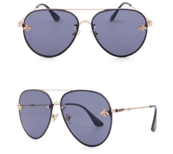 2021 brand design sunglasses women men designer good quality fashion metal oversized sun glasses vintage female male uv4003018636, White;black
2021 brand design sunglasses women men designer good quality fashion metal oversized sun glasses vintage female male uv4003018636, White;black