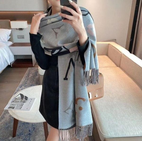 

Brand Designer Scarf V Scarf Cashmere Thick Shawl Women Long Winter Wram Pashmina Long Wraps Hijab with Tassel Bufanda Foulard GDD3