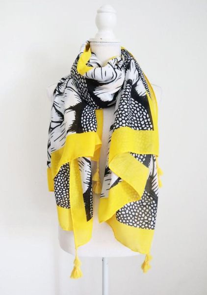 2020 new winter cotton print tassel scarves and shawls long floral pattern scarf wrap hijab 790609, Blue;gray
2020 new winter cotton print tassel scarves and shawls long floral pattern scarf wrap hijab 790609, Blue;gray