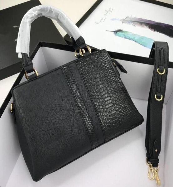 designer briefcase bag messengers handbags premium luxury shoulder bags fashion ladies handbag purse leather men messenger 20385781631
designer briefcase bag messengers handbags premium luxury shoulder bags fashion ladies handbag purse leather men messenger 20385781631