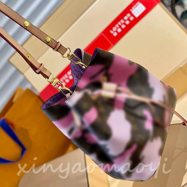 l--4 designer bag, camo pattern series, multi-style same pattern, shopping bag, tote bag, pillow bag, mahjong bag, underarm bag, bucket bag,
l--4 designer bag, camo pattern series, multi-style same pattern, shopping bag, tote bag, pillow bag, mahjong bag, underarm bag, bucket bag,