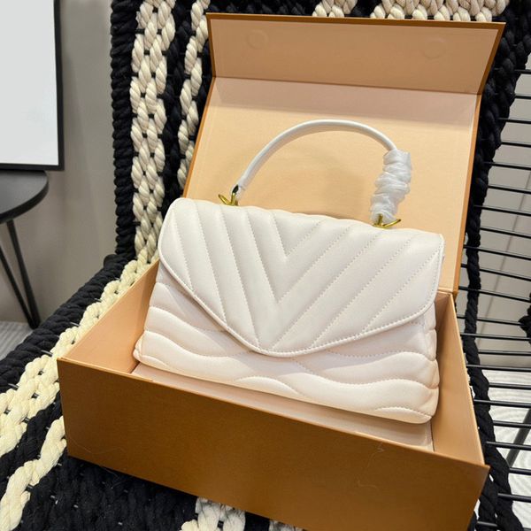 designer bag hold me shoulder bag luxury crossbody bag tote bag evening clutch postal messenger bag shape quilted magnetic lock smooth leath
designer bag hold me shoulder bag luxury crossbody bag tote bag evening clutch postal messenger bag shape quilted magnetic lock smooth leath