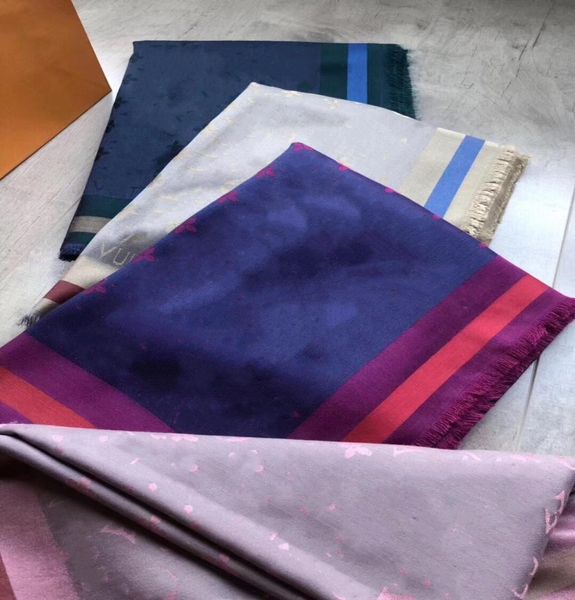 2021 scarf for men and women oversized classic check shawls scarves designer luxury gold silver thread plaid g shawl size 1401406123165, Blue;gray
2021 scarf for men and women oversized classic check shawls scarves designer luxury gold silver thread plaid g shawl size 1401406123165, Blue;gray