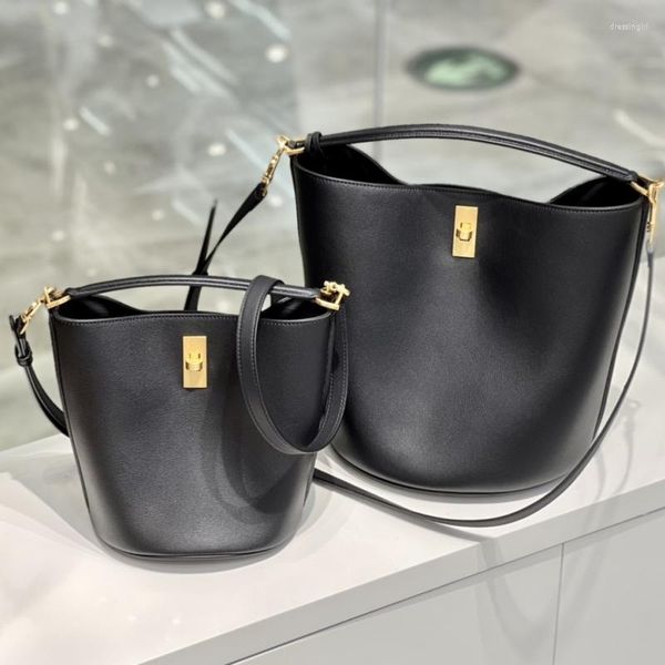 evening bags fashion cowhide women's bag large capacity handheld one shoulder oblique water bucket
evening bags fashion cowhide women's bag large capacity handheld one shoulder oblique water bucket
