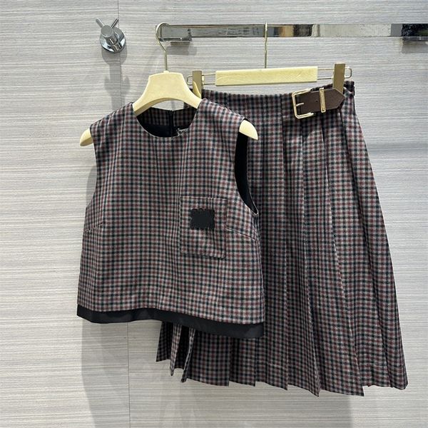 women fashion two pieces suits sleeveless plaid short and pleated mid calf skirts casual elegant sets summer outdoor clothes, White
women fashion two pieces suits sleeveless plaid short and pleated mid calf skirts casual elegant sets summer outdoor clothes, White