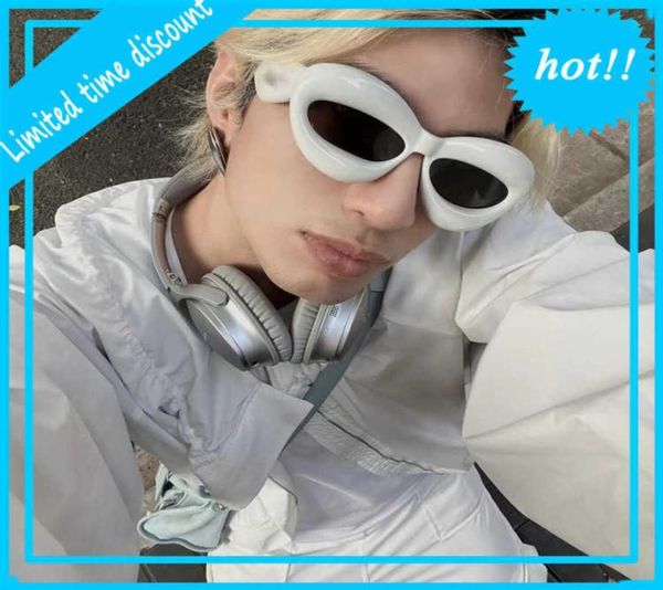 luxury designer sunglasses 2022 luoyijia cat eye for women ins the same type of personalized pout lip lw40097i6307267, White;black
luxury designer sunglasses 2022 luoyijia cat eye for women ins the same type of personalized pout lip lw40097i6307267, White;black