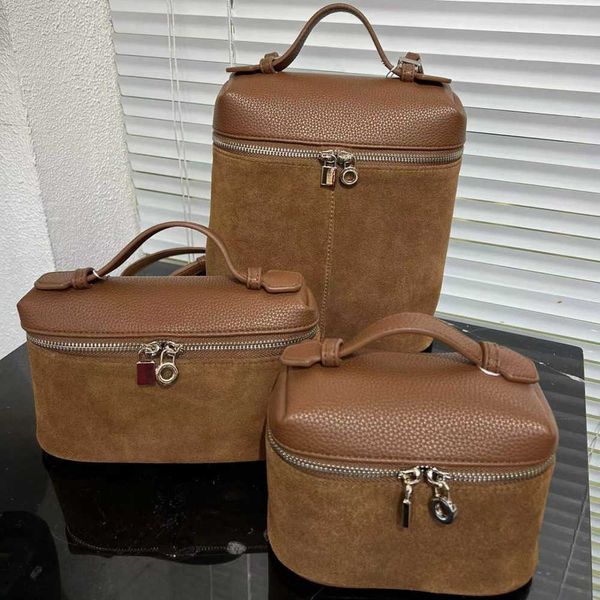 frosted genuine leather small square bag, size 3, large, medium, and small, new autumn/winter 2023 single shoulder diagonal cross shoulder b
frosted genuine leather small square bag, size 3, large, medium, and small, new autumn/winter 2023 single shoulder diagonal cross shoulder b