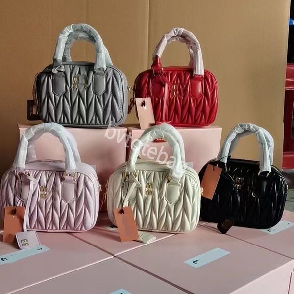 luxurys mm bags shoulder bag designer bag fashion womens shoulder bags crossbody handbags clutch totes purse classic handbag real leather ba
luxurys mm bags shoulder bag designer bag fashion womens shoulder bags crossbody handbags clutch totes purse classic handbag real leather ba