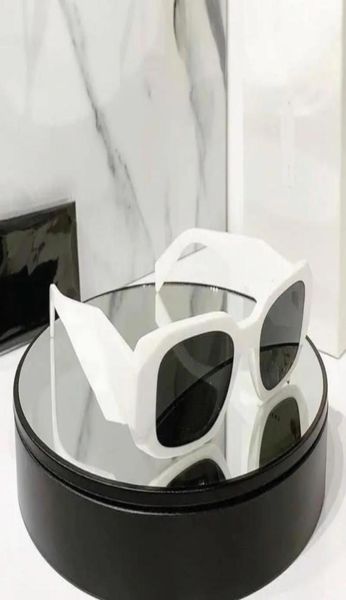 fashion designer sunglasses triangular signature sunglass classic eyeglasses goggle outdoor beach sun glasses for men and women 6 4315842, White;black
fashion designer sunglasses triangular signature sunglass classic eyeglasses goggle outdoor beach sun glasses for men and women 6 4315842, White;black